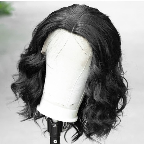 Black Short Bob Wavy Lace Front Wig